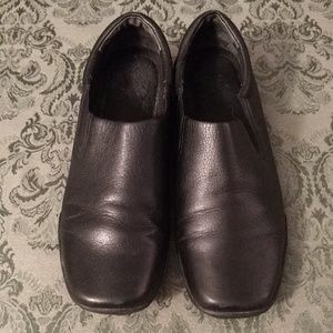 Easy Spirit Black Loafers 9.5